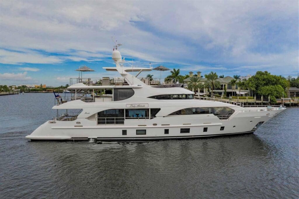 2015 108′ Benetti Motor Yacht Lady Attitude Sold