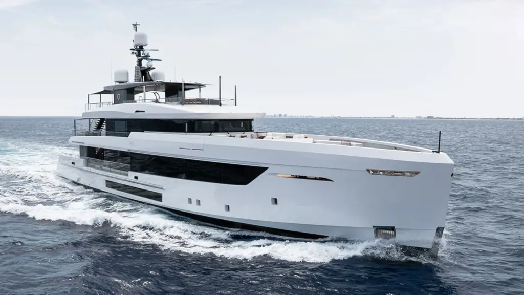 New build superyacht