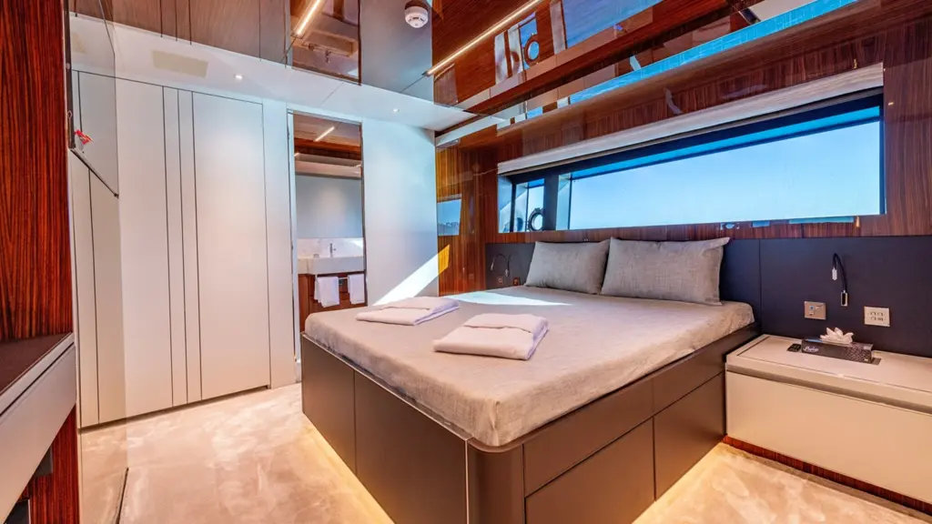Four-cabin layout Riva 110