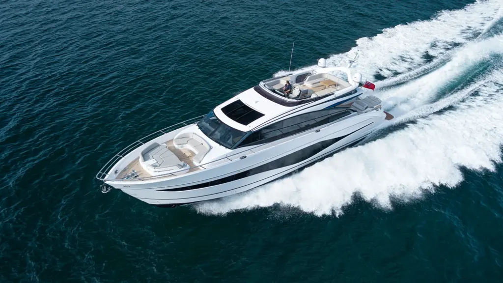 Princess S Class sport yacht at speed