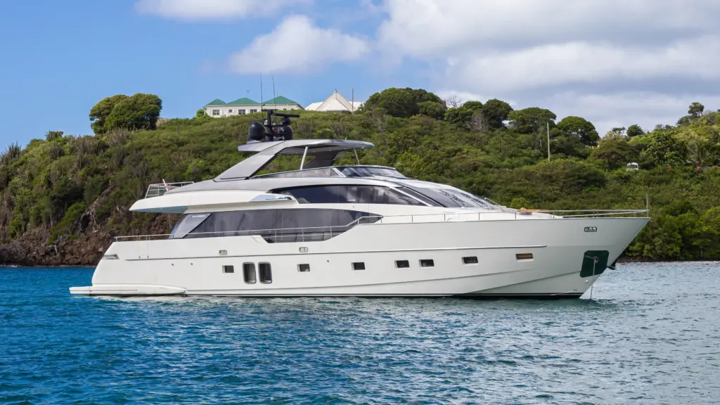 Sanlorenzo flybridge motoryacht profile